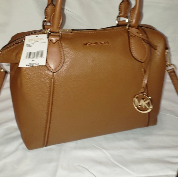 Michael Kors Lenox Large Pebbled Leather Bag - Picture 7 of 8